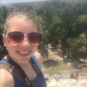 Meet your Posher, Sarah